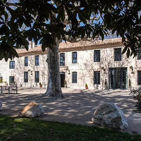 Mas Mandine, En Provence * Arles